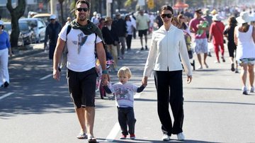 Carlos Bonow, a esposa, Keila Kerber, e o filho, Conrado - Wallace Barbosa e J.Humberto / AgNews