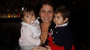 Giovanna Antonelli com as gêmeas Sofia e Antonia - Delson Silva / AgNews