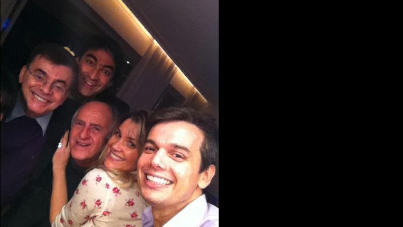 Flávia Alessandra e Otaviano Costa recebem amigos famosos em casa - Reprodução Facebook