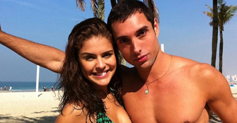 Paloma Bernardi e Leonardo Carvalho: beijo em Insensato Coração - TV Globo  / Divulgação