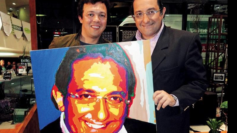 Charles Chaim presenteia Beetto Saad com retrato, na gravação em SP do Encontro de Craques, da BandSports. - ANDRÉ VICENTE, CRISTINA VILLARES, FREDY UEHARA, MARCIA KUMAI, MARCIA STIVAL, PEDRO GUIMARÃES E RONEIA FORTE