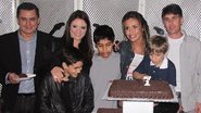 Ednardo de Figueiredo e sua Luciana Fanelle com o filho Bruno na festa de 14 anos de Marcos André e de 7 anos de Breno, filhos de Renata Banhara, em noite prestigiada por Sergio Aranha, em SP. - BRUNO SPADA, ERASMO NASCIMENTO, FABRIZIO GUERATTO, L.R COMUNICAÇÃO E LUCIANA PREZIA