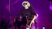 Gaga entra em show de cadeira de rodas - Reuters