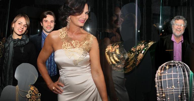 Sempre elegante, Luiza brilha entre joias em ouro e comemora sucesso da mostra com os designers Thayane Carvalho, Felipe Guerra e Sérgio Pires. - JADER DA ROCHA