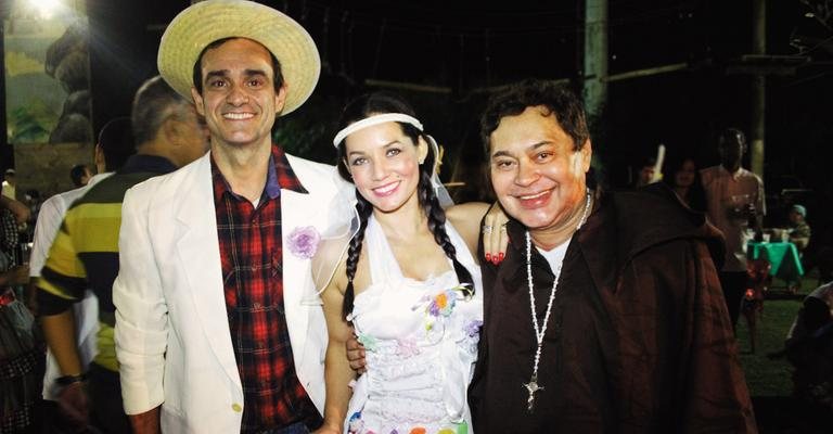 Mônica Carvalho - Cleomir Tavares