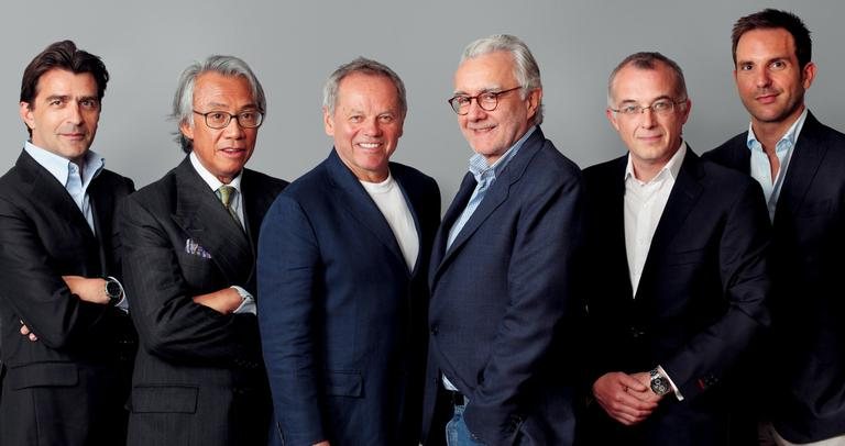 Os celebrados chefs Yannick Alleno, David Tang, Wolfgang Puck, Alain Ducasse, John Campbell e Christophe Michalak fazem debate sobre hotelaria emAscot, na Inglaterra.