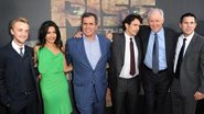 Tom Felton, Freida Pinto, o produtor Peter Chernin, James Franco, John Lithgow e o produtor Dylan Clark - Getty Images