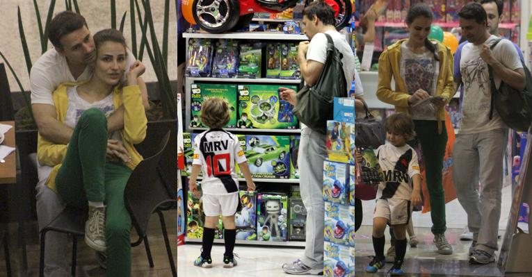 Murilo Rosa e Fernanda Tavares passeiam com filho Lucas em shopping da Barra - Marcus Pavão/AgNews