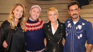 Xuxa e os jurados na semifinal do concurso Estilista Revelação - Blad Maneghel / Xuxa.com