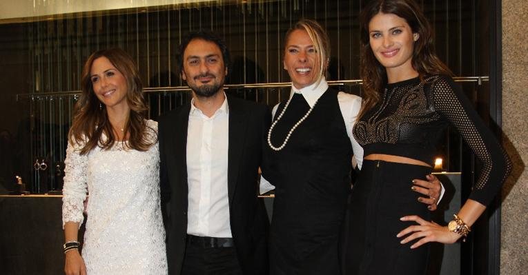 Guilhermina Guinle, Jack Vartanian, Adriane Galisteu e Isabeli Fontana no lançamento da nova loja do designer de joias em shopping nobre de São Paulo - Renata de Almeida