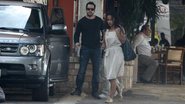 Murilo Benício com mulata no Rio de Janeiro - Francisco Silva/AgNews