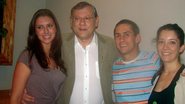 Ariane Moreira, Vinicius Figueiredo e Vanessa Caetano recebem Milton Neves em spa de Campinas, interior de São Paulo.