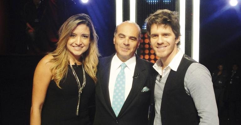 O empresário e apresentador Marcelo de Carvalho recebe a ex-BBB Natália Cristina Pinto de Castro e o cantor Maicon no programa Mega Senha da RedeTV! em Osasco, SP.