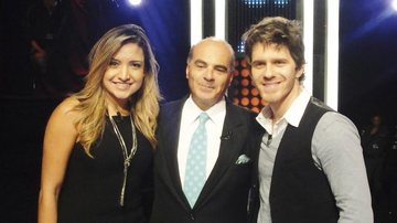 O empresário e apresentador Marcelo de Carvalho recebe a ex-BBB Natália Cristina Pinto de Castro e o cantor Maicon no programa Mega Senha da RedeTV! em Osasco, SP.