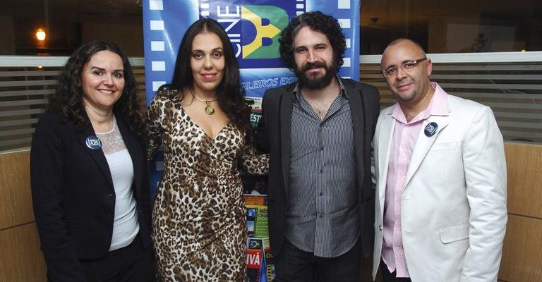 Juvandia Moreira, Cynthia Alario, Caco Ciocler e Cidálio Vieira Santos conferem a 2ª edição do Prêmio Cine B, SP.