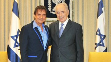 Roberto Carlos e Shimon Peres - Cláudia Schembri