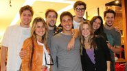 Atores de ‘Malhação’ vão ao teatro - Daniel Delmiro / AgNews