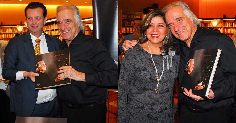 Maestro João Carlos Martins com Roberta Miranda e o prefeito Gilberto Kassab no lançamento do seu livro em São Paulo - Celso Akin / AgNews