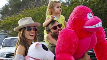 Alessandra Ambrosio, Anja e Jamie Mazur - The Grosby Group