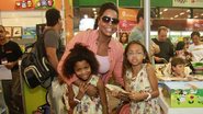 Adriana Bombom com Olívia e Thalita na Bienal do Livro no Rio de Janeiro - Raphael Mesquita / Photo Rio News