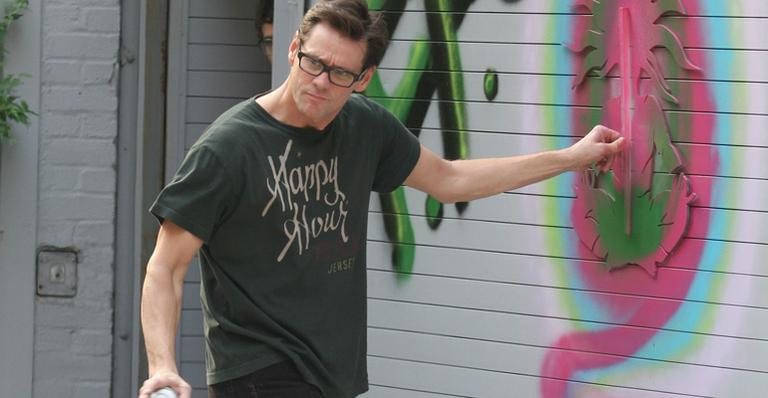 Jim Carrey ataca de grafiteiro - The Grosby Group