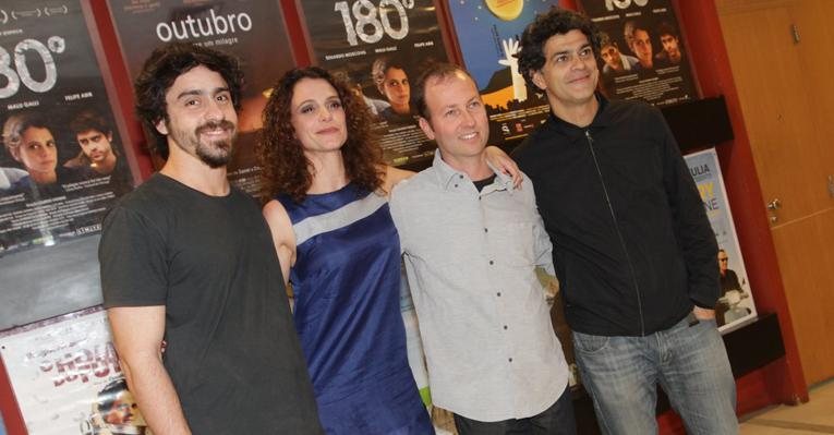 Felipe Adib, Malu Galli, Eduardo Vaisman e seu diretor Eduardo Moscovis - André Muzell / AgNews