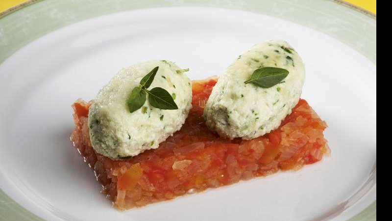 Malfatti de ricota ao tomate refogado - André Ctenas