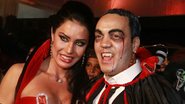 Gracyanne Barbosa e Belo surgem fantasiados de vampiros - Raphael Mesquita / Photo Rio News