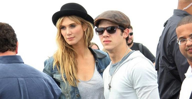 Nick Jonas e Delta Goodrem - André Freitas e Gabriel Reis / AgNews