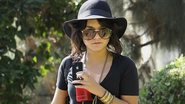 Vanessa Hudgens em look hippiechic - Splash news