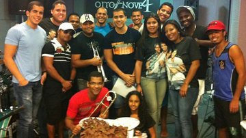 Rafa Marques comemora aniversário com fãs - Divulgação