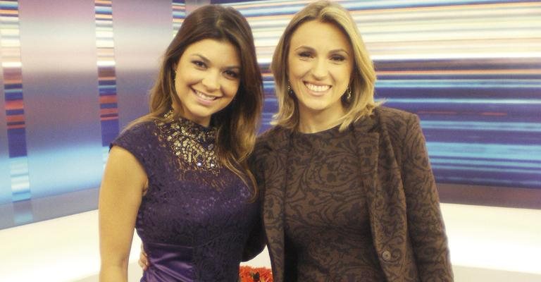 Amanda Françozo recebe a ginecologista Ana Lucia Beltrame no programa da Record News, em SP.