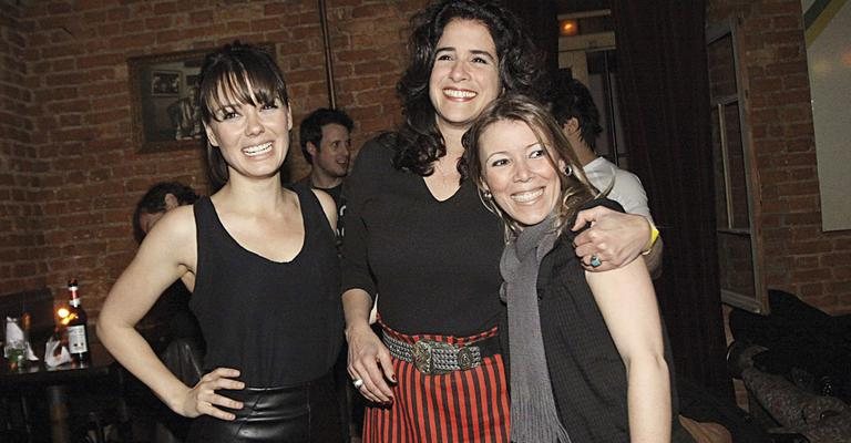 Graziella Schmitt e Lúcia Veríssimo recebidas em SP por Milena Malzoni na festa de despedida da trama do SBT.