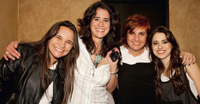 Myllena, Lúcia Veríssimo e Isabela Taviani em show de Monique Kessous, em SP.