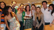 Bruna di Tullio ao lado dos amigos Aline Borges, Renata Dominguez, Bianca Rinaldi, Wagner Montes, entre outros - Marcos Ferreira/Photo Rio News