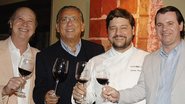 Galvão Bueno comanda degustação de seus rótulos com Paulo Roberto Falcão e Adriano Miolo, no restaurante do amigo, o chef Carlos Kristensen, em Porto Alegre.