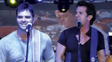 Léo Cavalcanti, da banda A Zorra, lança com show o DVD A Zorra 10 Anos e recebe Tuca Fernandes para canja.