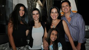 Orlando Morais, Gloria Pires, Cleo Pires, Antonia e Ana - Arquivo CARAS