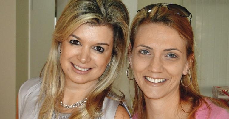 A médica Adriana Moretti e a empresária Roberta Gouveia em almoço, em SP.