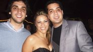 Raquel Azara comemora 25 anos com Bruno Santini e Marcelo Matarazzo, em SP.