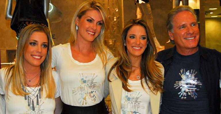 Fabiana Justus, Ana Hickmann, Ticiane Pinheiro e Roberto Justus - Celso Akin/AgNews