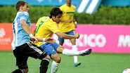 O jogador Henrique, autor do gol brasileiro, durante lance da partida - Wander Roberto / Inovafoto / COB