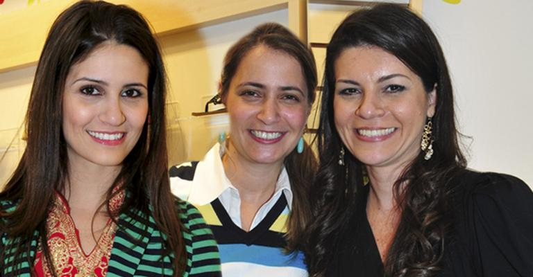 Vanessa Rosseto e Ana Candeias na abertura da franquia de Walesca Soares.