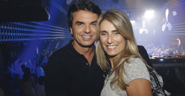 O casal Raul Boesel e Deborah Cesco, em SP.