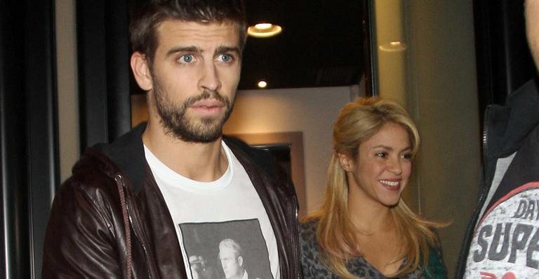 Shakira e Gerard Piqué: juntos e felizes! - Grosby Group