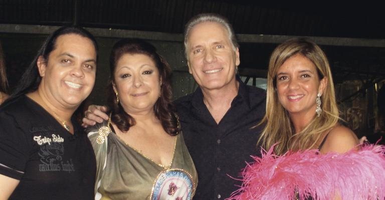 Marcos Duller, Angelina Basilio, Roberto Justus e Gislaine Trufilho em festa da Rosas de Ouro, em SP.