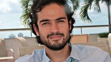 Alfonso Herrera participa do Amazonas Film Festival, em Manaus - Carol Andrewsk / CARAS Online