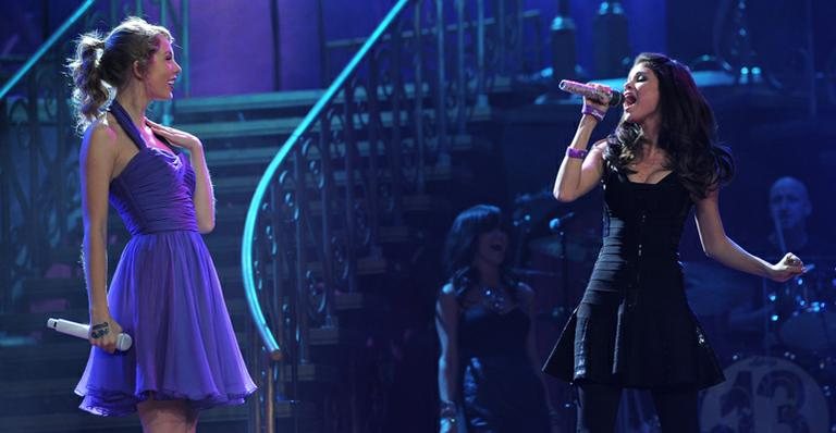 Taylor Swift e Selena Gomez cantam juntas - Getty Images