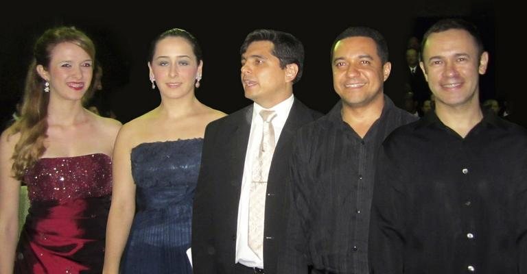 Giselle Reis, Joyce de Souza, Luciano Camargo, Anderson de SouzaGiselle Reis, Joyce de Souza, Luciano Camargo, Anderson de Souza e Diógenes Gomes fazem apresentação musical, SP.