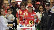 Bolo pelos 10 anos na F1 - Reuters